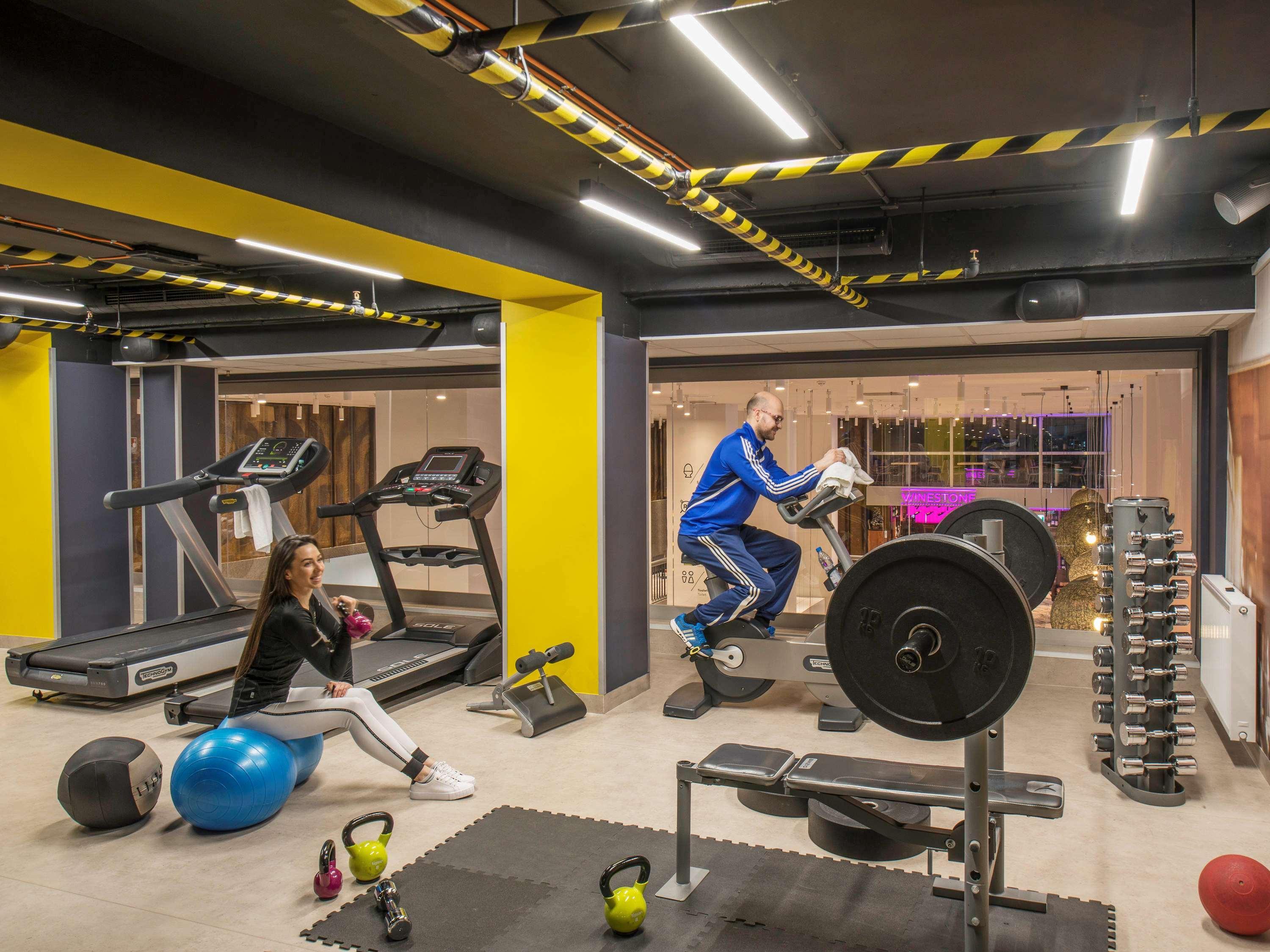 Ibis Poznan Centrum Екстериор снимка
