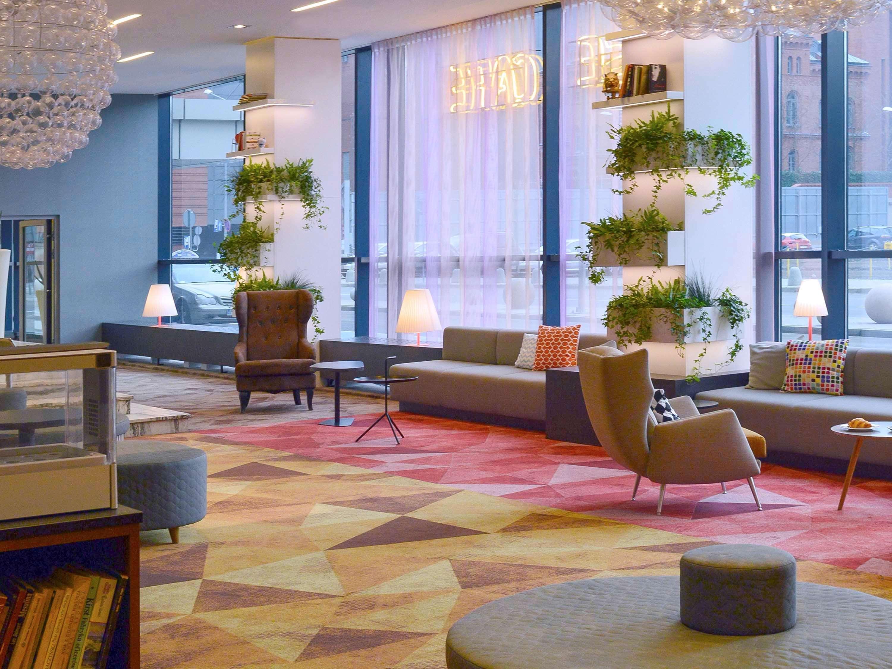 Ibis Poznan Centrum Екстериор снимка
