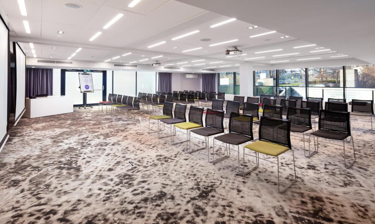 Ibis Poznan Centrum Екстериор снимка