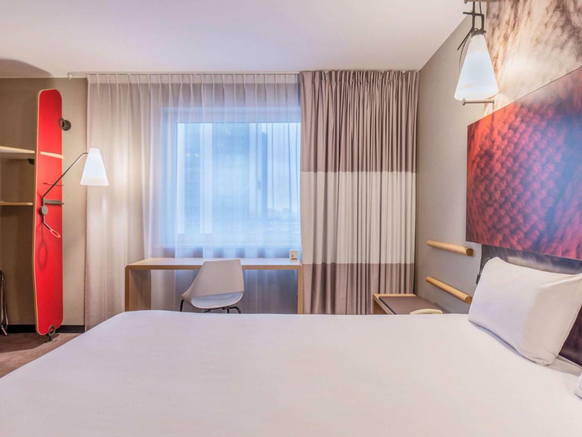 Ibis Poznan Centrum Екстериор снимка